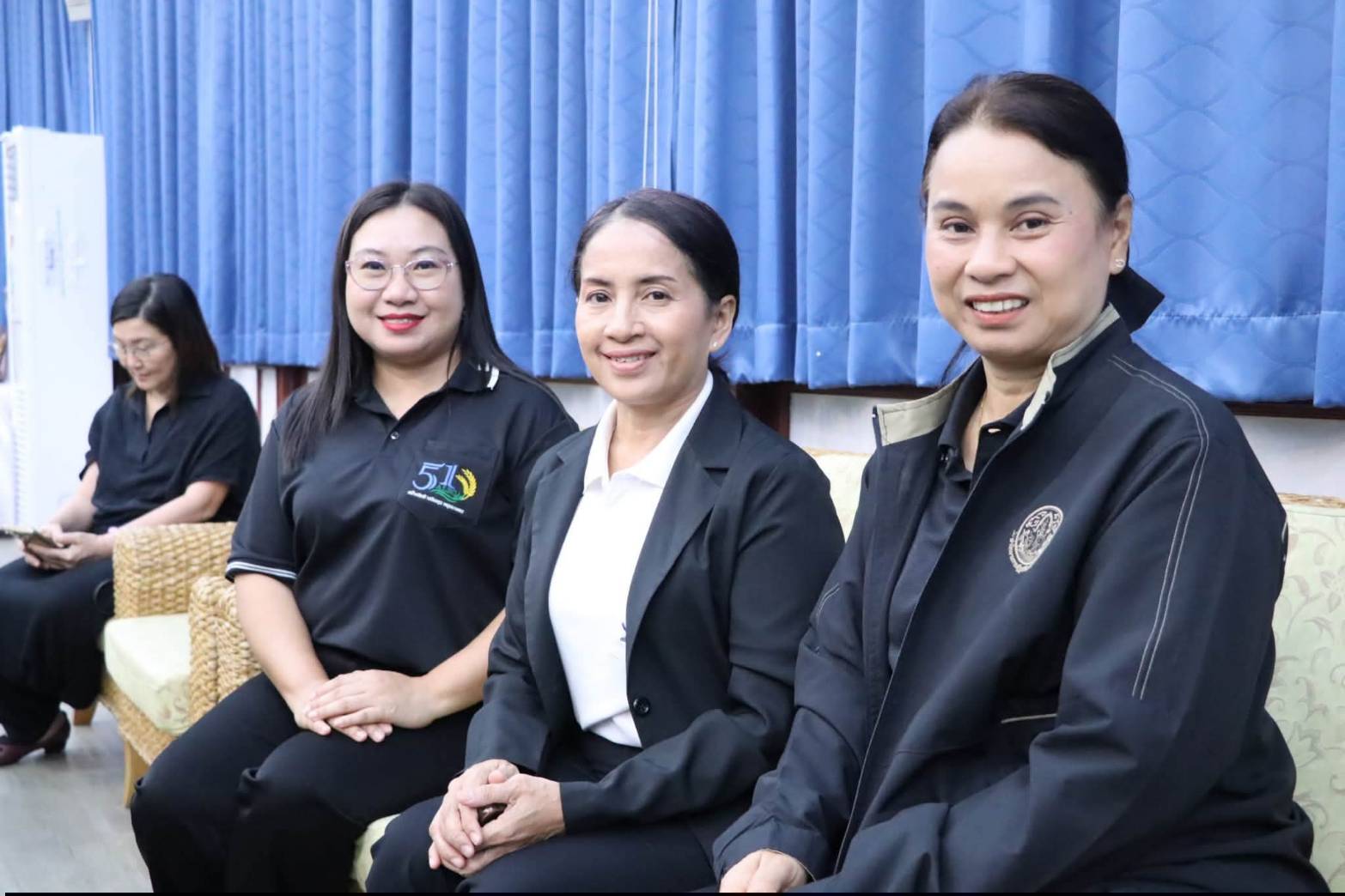 title - เลขาธิการสำนักงานการปฏิรูปที่ดินเพื่อเกษตรกรรม เป็นประธานในพิธีเปิดโครงการฝึกอบรมเชิงปฏิบัติการ หลักสูตร “รู้ปลูก รู้รักษา รู้คุณค่าของหญ้าแฝก” ระยะที่ 2 ภายใต้โครงการพัฒนาและรณรงค์การใช้หญ้าแฝกอันเนื่องมาจากพระราชดำริ ประจำปีงบประมาณ พ.ศ. 2569 ณ ศูนย์ส่งเสริมและพัฒนาอาชีพเสริมนอกภาคการเกษตร (ศพส.)